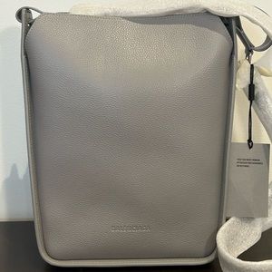 BALENCIAGA BRAND New Tool 2.0 Small North-South Tote